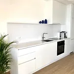 Appartement Beachfront Luxury - Private Infinity Pool, Sauna & Mini-gym