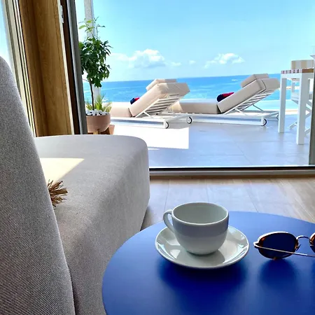 Beachfront Luxury - Private Infinity Pool, Sauna & Mini-gym