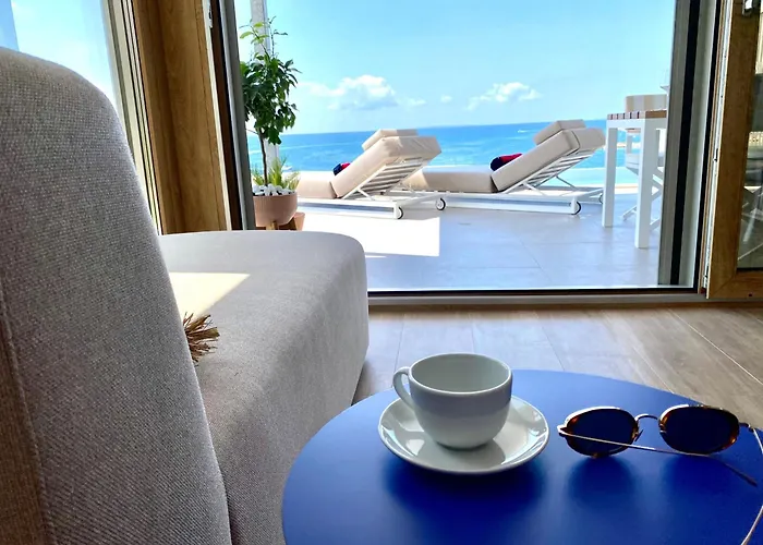 Beachfront Luxury - Private Infinity Pool, Sauna & Mini-gym